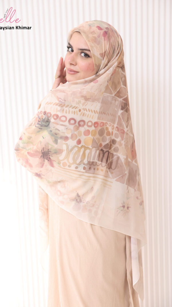 modest bloom