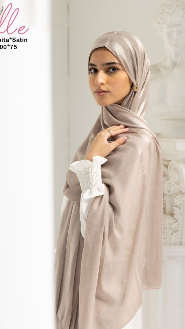 edbfd43e-4424-4db4-88f2-01d0463d8c6e Soft Crease