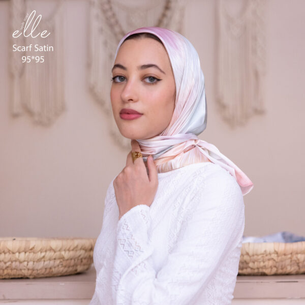 067A9523 Mode scarf